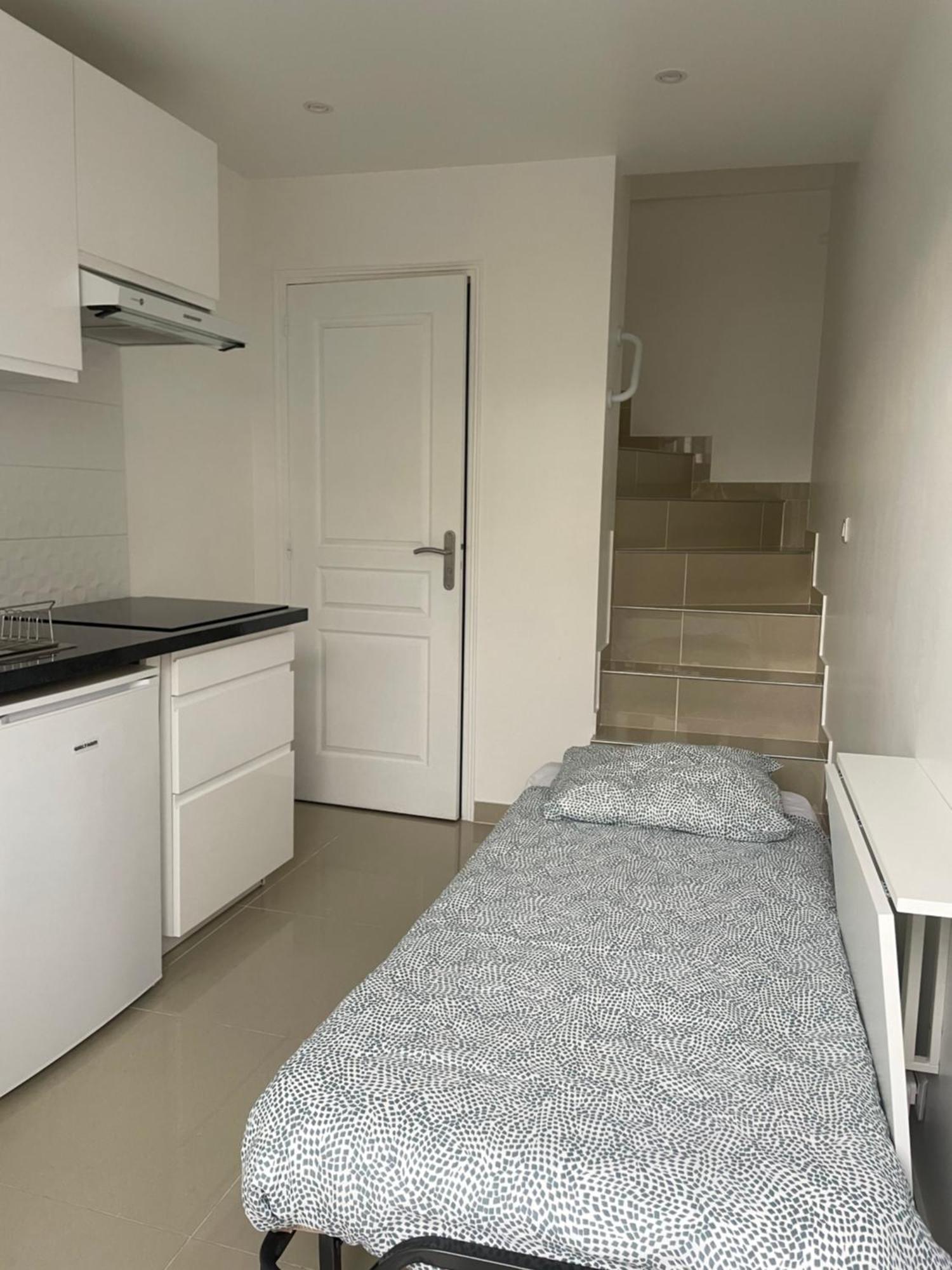 Maison Studio Duplex Mont Valerien น็องแตร์ ภายนอก รูปภาพ